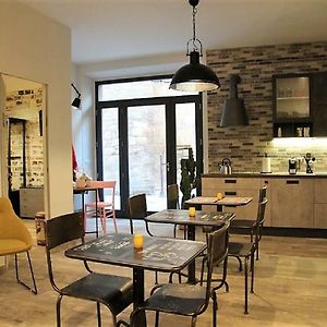 Industrial Chic House - Private Parking